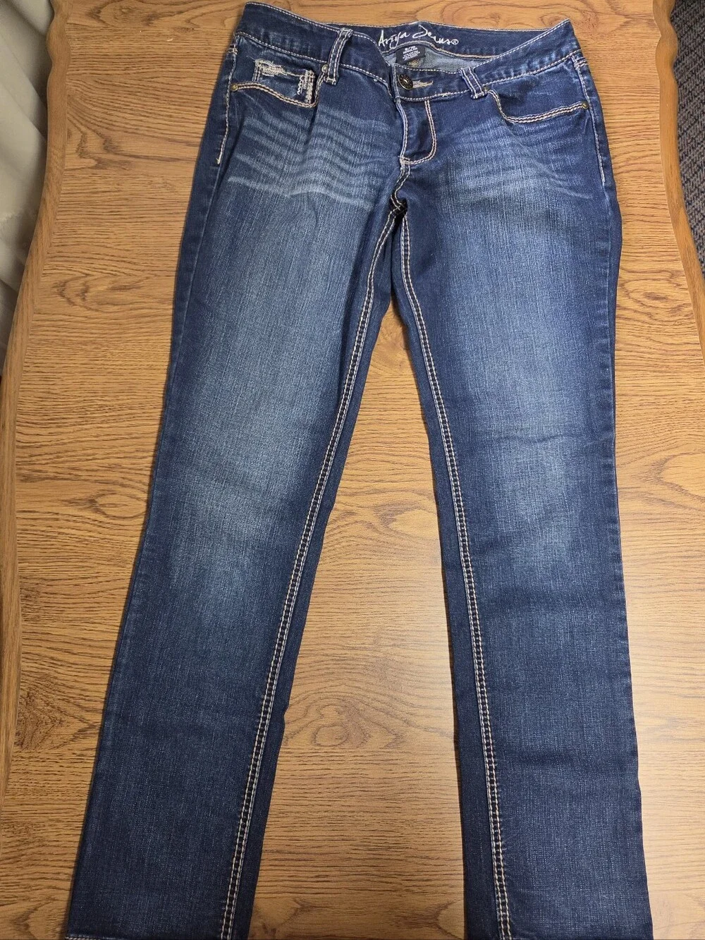 Ariya Classic Midwash Blue Jeans Size 9/10